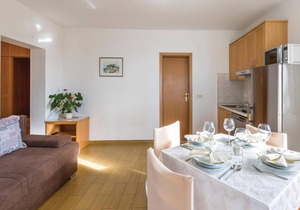 Beautiful apartment in Makarska