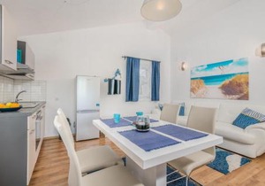 Beautiful Home In Kras