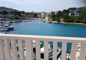 Four-bedroom apartment near beach Ražanj, Rogoznica (A-5945-a)