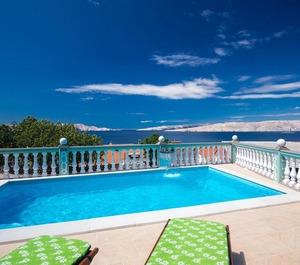 Holiday Senj Persons Bedrooms 