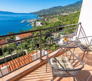 Holiday Opatija Persons 