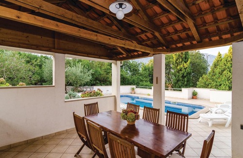 Gruda House | 4 bedroom cozy home in Gruda