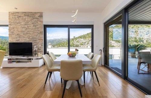 Stikovica Villa | Villa Agave - Four Bedroom Villa with Swimming Pool