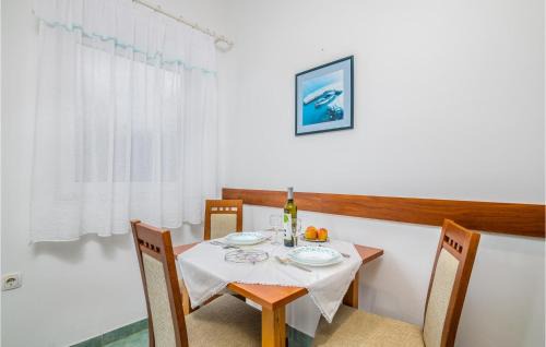 Brzac Apartment | 1 Bedroom Awesome Apartment In Brzac