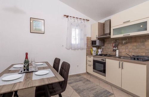 Baric Draga Apartment | 1 bedroom beach front apartment in Baric Draga