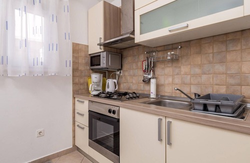 Baric Draga Apartment | 1 bedroom beach front apartment in Baric Draga