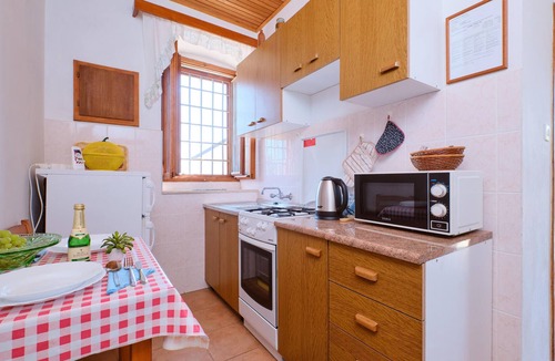 Sveti Jakov Apartment | 1 bedroom cozy apartment in Stivan