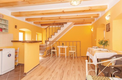 Omisalj Apartment | 1 bedroom gorgeous apartment in Omisalj
