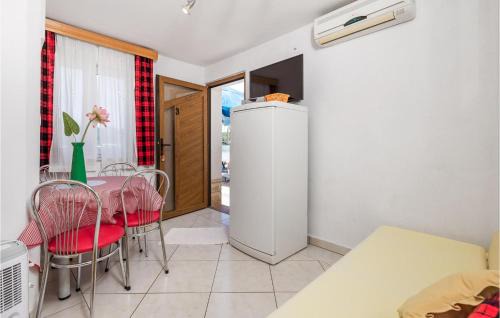 Punta Kriza Apartment | 1 Bedroom Lovely Apartment In Punta Kriza