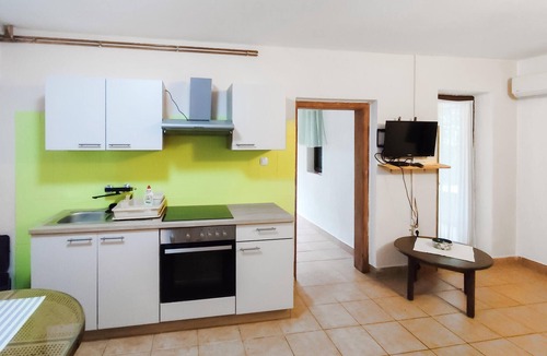 Njivice Apartment | 2 bedroom amazing apartment in Njivice