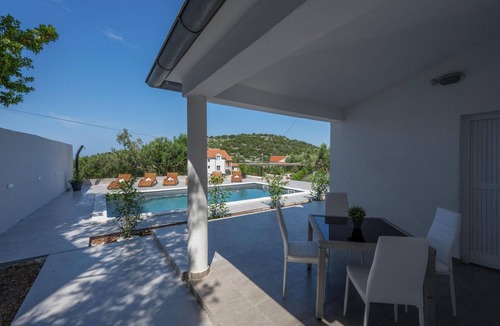 Susica Apartment | 2 bedroom amazing apartment in Murter
