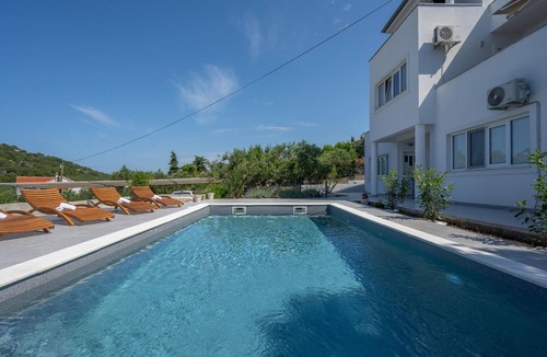 Susica Apartment | 2 bedroom amazing apartment in Murter