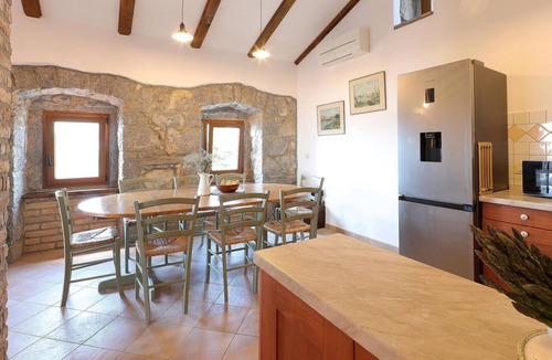 Poljane House | 2 bedroom cozy home in Icici