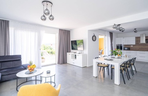 Molunat Apartment | 2 bedroom stunning apartment in Molunat