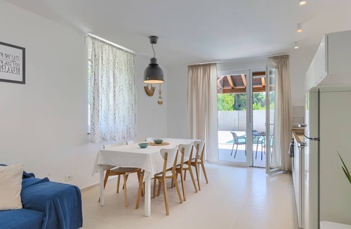 Premantura House | 250 metres to the beach with private pool, BBQ, air conditioning
