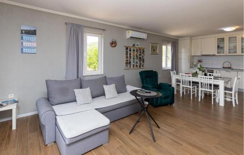 Zaton Doli Apartment | 3 Bedroom Awesome Apartment In Zaton Doli