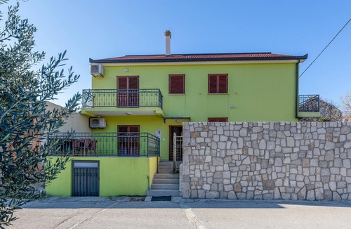 Kremena House | 3 bedroom awesome home in Kremena