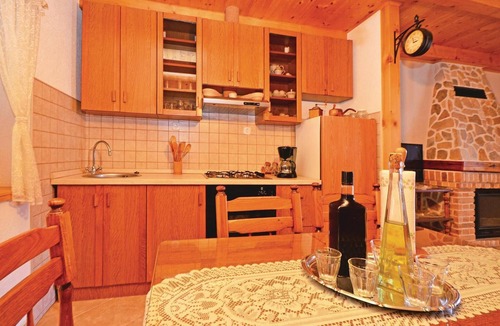 Vir House | 3 bedroom beach front home in Vir