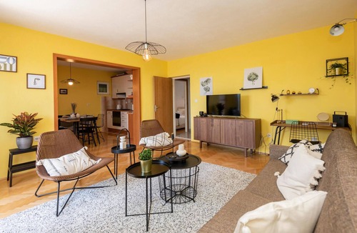 Batinici Apartment | 3 bedroom beautiful apartment in Makarska