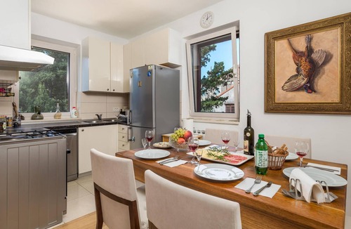 Veli Losinj Apartment | 3 bedroom beautiful apartment in Veli Losinj