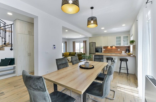 Privlaka Villa | 3-Bedroom Privlaka Villa with Pool