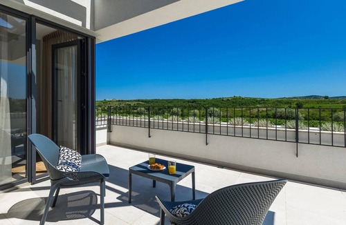 Brtonigla House | 4 bedroom nice home in Brtonigla