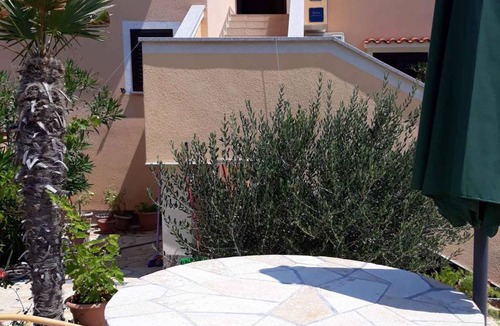 Pag Apartment | 40 m² Apartment ∙ 2 bedrooms ∙ 4 guests