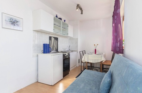 Nedescina House | 5 bedroom accommodation in Nedescina
