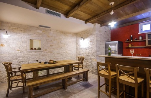 Butkovici Villa | 5*villa, wine cellar, 3000sqm plot, heated pool, 2 tennis courts, jaccuzzi