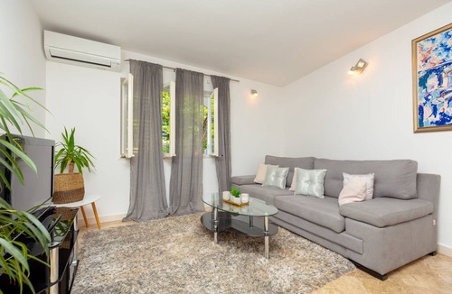 Pile Apartment | 65 m² Apartment ∙ 2 bedrooms ∙ 5 guests