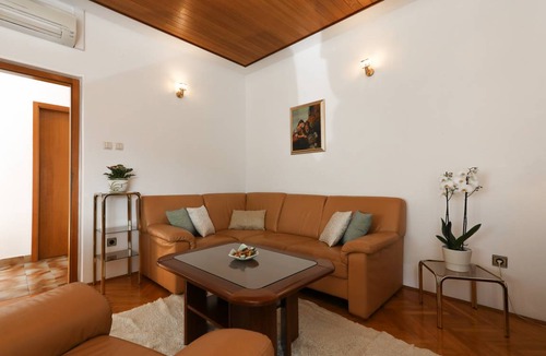 Postira Apartment | 66 m² Apartment ∙ 3 bedrooms ∙ 5 guests