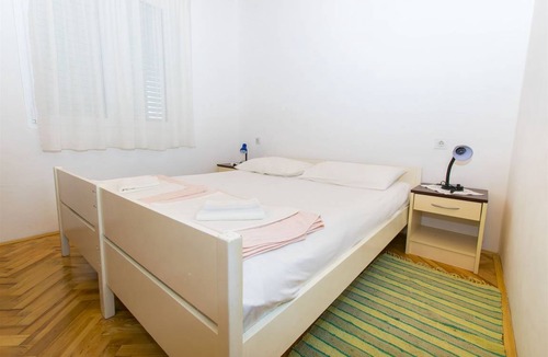 Starigrad Apartment | 70 m² Apartment ∙ 2 bedrooms ∙ 4 guests