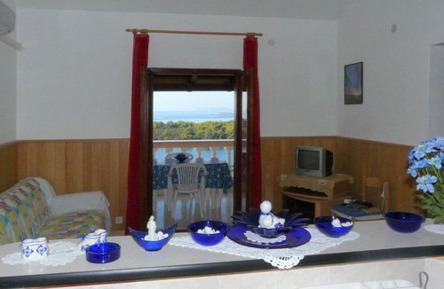 Blato Apartment | A 2 - apt near beach with terrace and the sea view