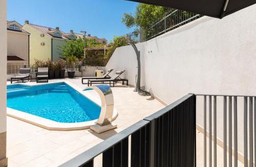 Promajna Apartment | A&D Deluxe apartments Dani with swimming pool