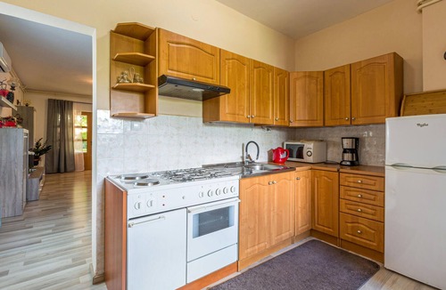Svetvincenat Apartment | Amazing apartment in Svetvincenat with WiFi