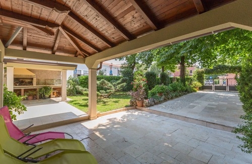 Svetvincenat Apartment | Amazing apartment in Svetvincenat with WiFi