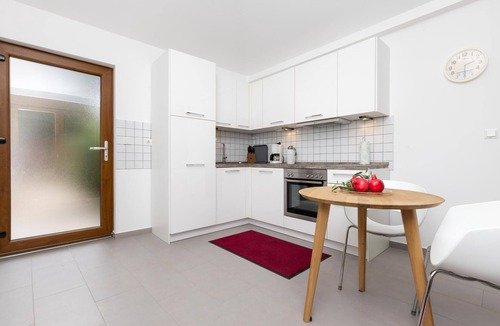 Artatore Apartment | Amazing apartment in Mali Losinj with WiFi