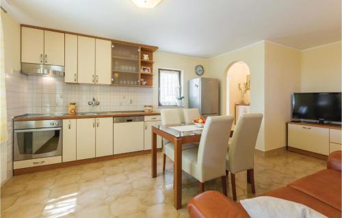 Kanfanar Apartment | Amazing Apartment In Kanfanar With Wifi