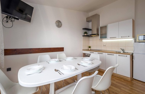 Crikvenica House | Amazing home in Dramalj