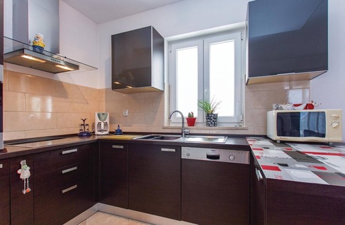 Becici House | Amazing home in Labin with WiFi