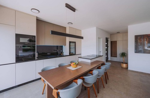 Kolan House | Amazing home in Mandre