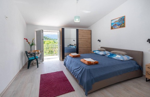 Peracko Blato House | Amazing home in Peracko Blato