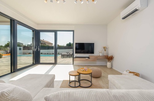 Poljica House | Amazing home in Poljica Brig