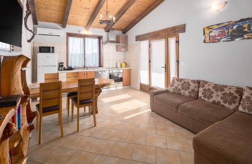 Gracisce House | Amazing home in Puzari