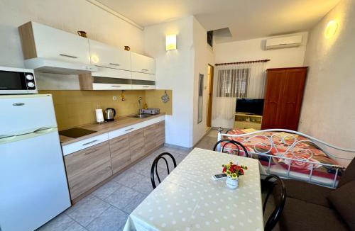 Jadranovo Apartment | Apartman Biba