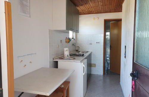Ustrine Apartment | Apartman Letizia