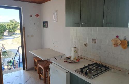 Ustrine Apartment | Apartman Letizia