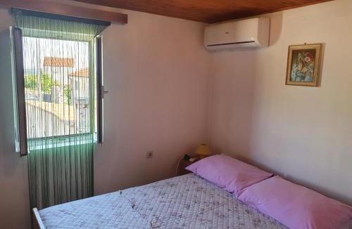 Ustrine Apartment | Apartman Letizia