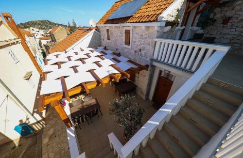 Betina Apartment | Apartmani Dvor Betina