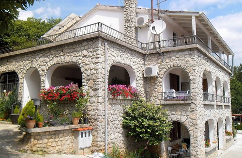 Opric Apartment | Apartmani Kestenovi dvori